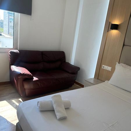 Hotel_Tier Атина Екстериор снимка