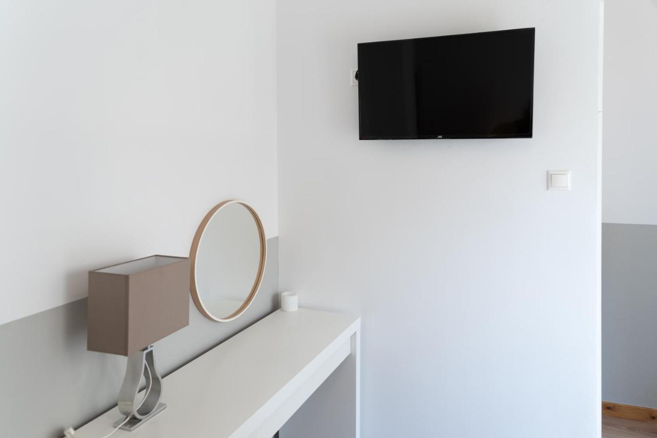 Hotel_Tier Атина Екстериор снимка