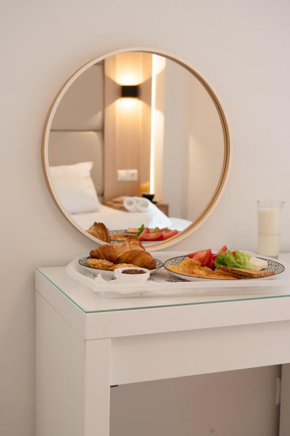 Hotel_Tier Атина Екстериор снимка